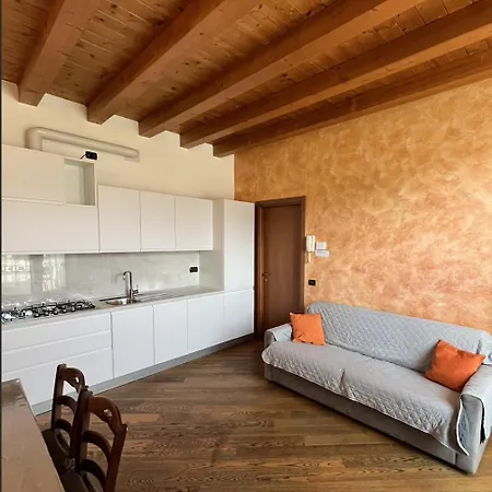 Cozy Valmadrera
