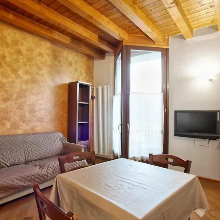 Apartment Cozy Valmadrera